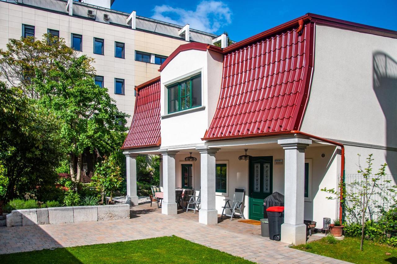 Entire House In The Center Of Ljubljana - Free Parking - Dragon Garden Pavilion Ljubljana Eksteriør billede